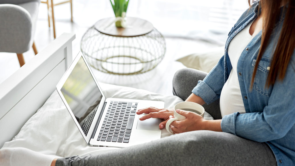 baby registry laptop pregnant mother