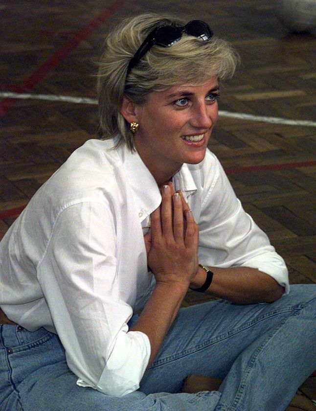 princess diana jeans and white shirt casual dress